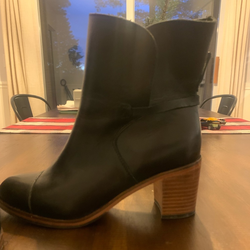 Women’s leather booties
